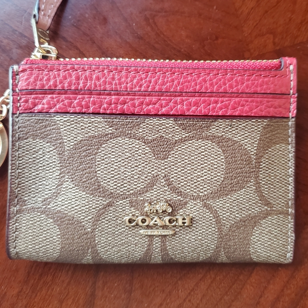 COACH MINI SKINNY ID CASE